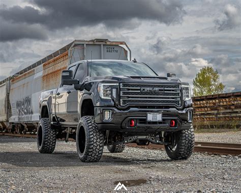 fabtech lift kits for trucks